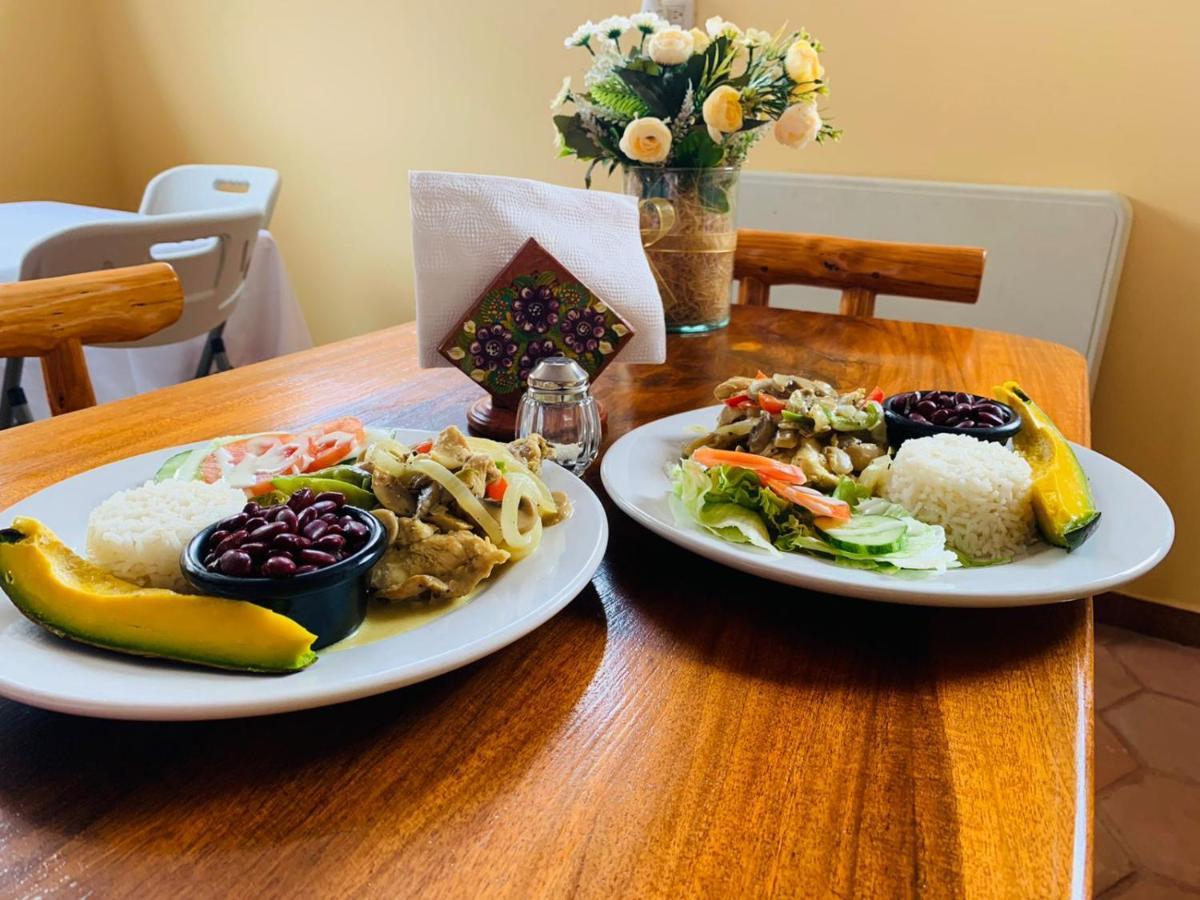 Hotel Y Restaurante Virgen De Fatima La Ceiba Zewnętrze zdjęcie